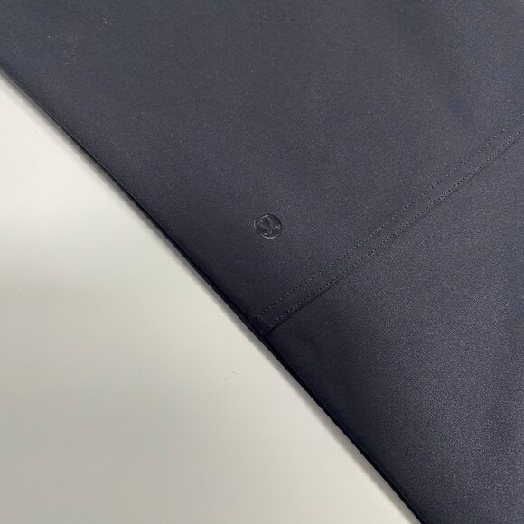 Lululemon Relaxed Fit Commission Pant Black mens size 35x29.5 - Picture 5 of 9